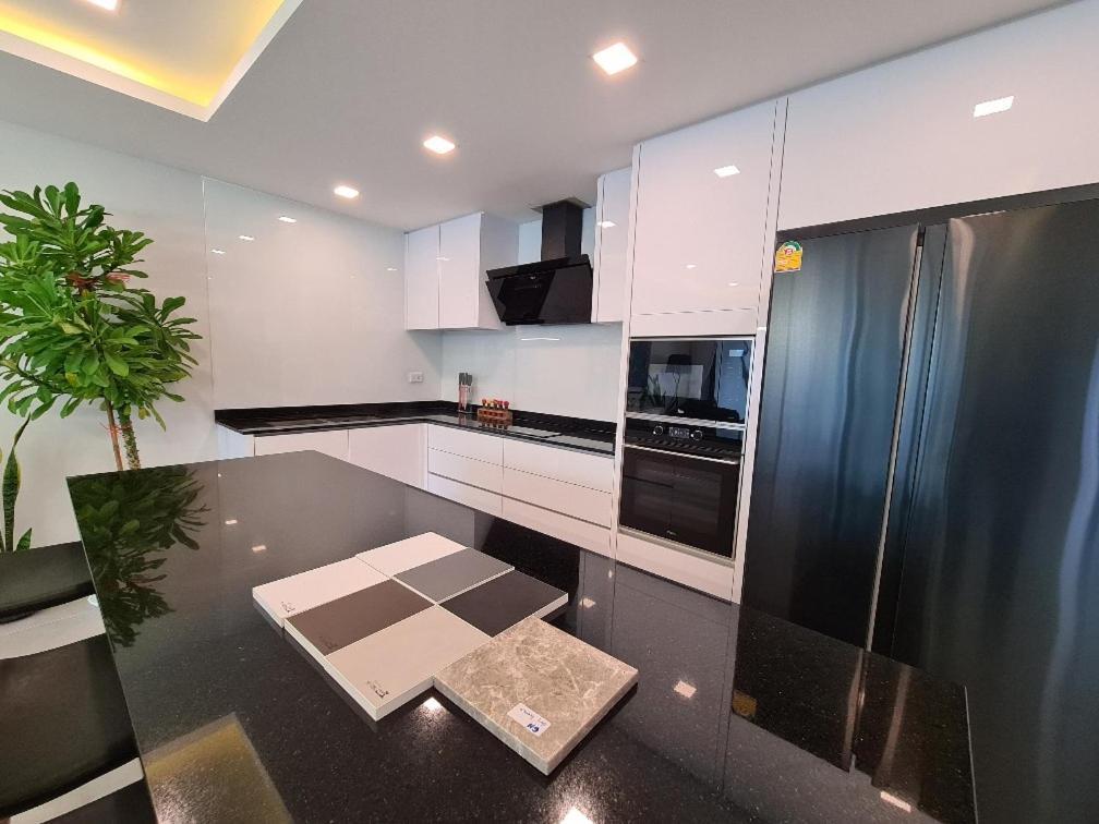 Serenity Jomtien Pool Villas Exterior photo